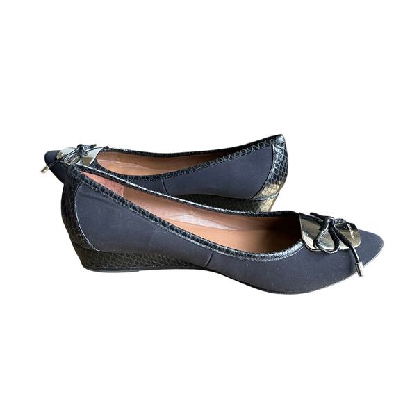 Donald J Pliner Ballet Wedge Size 7.5N Narrow Black Silver Bow Suede Pointed Toe - Picture 2 of 8